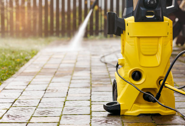 Best Graffiti Removal  in Winfield, MO